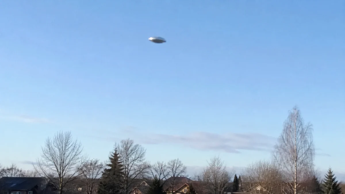 Nach Gruschs UAP-Auftritt: UFO-Szene schwankt zwischen Durchbruch und Beweisnot