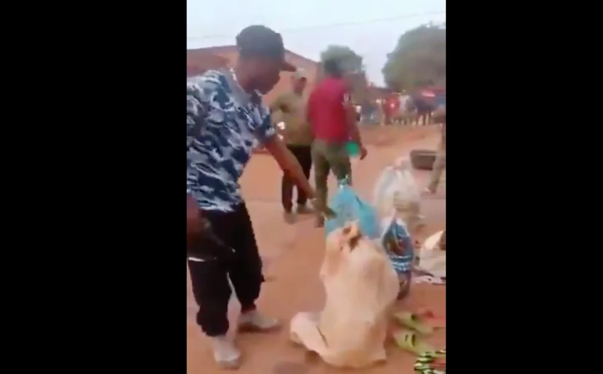 Schock-Video: Wie christliche Kinder in Afrika in Säcken als Sklaven verkauft werden