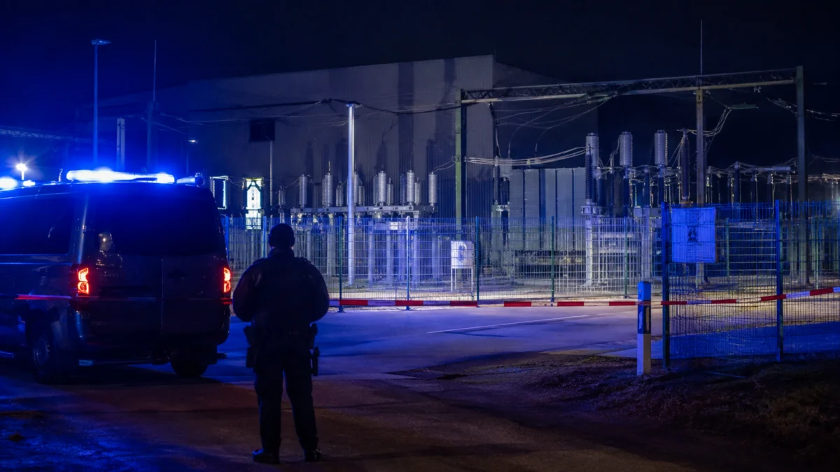 Anschlagsserie auf Umspannwerke: Fahndung nach Daniel V.